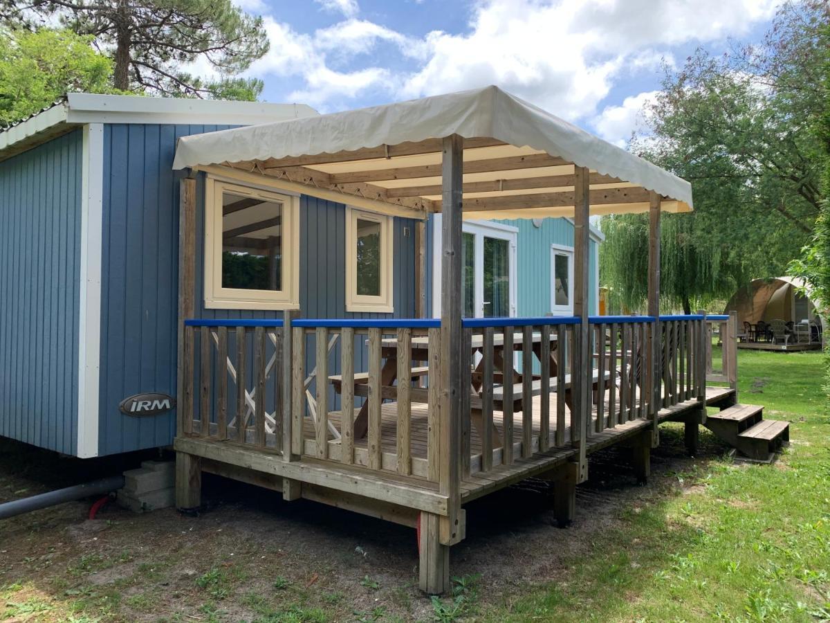 Camping La Chesnays 호텔 방데 몽탈리베 외부 사진