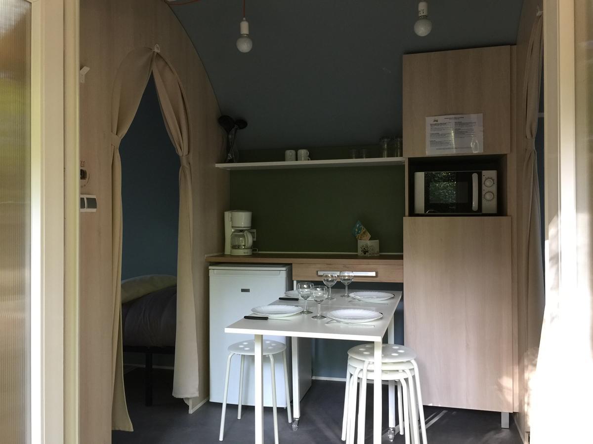 Camping La Chesnays 호텔 방데 몽탈리베 외부 사진