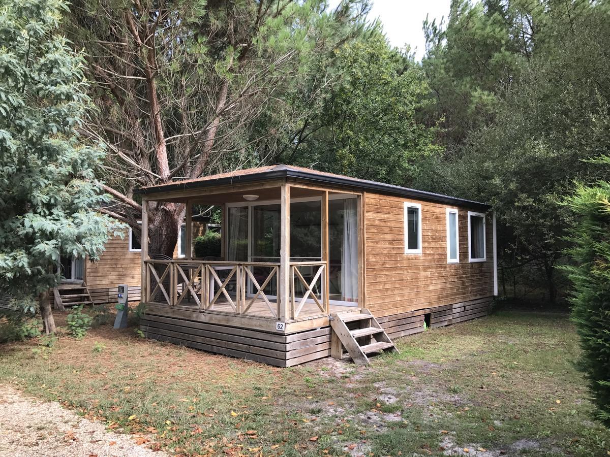 Camping La Chesnays 호텔 방데 몽탈리베 외부 사진